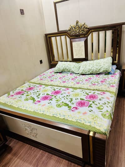 Bed - Wooden Bed - luxury bed - King Size Bed - Bed for Sale