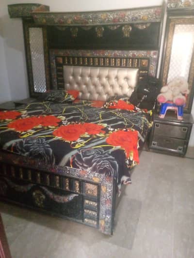 Bed and singhar maiz Furniture