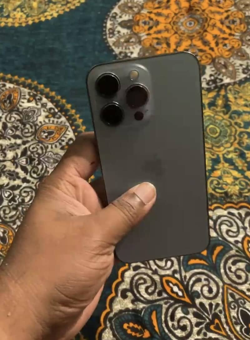 Apple iPhone 13 Pro 2