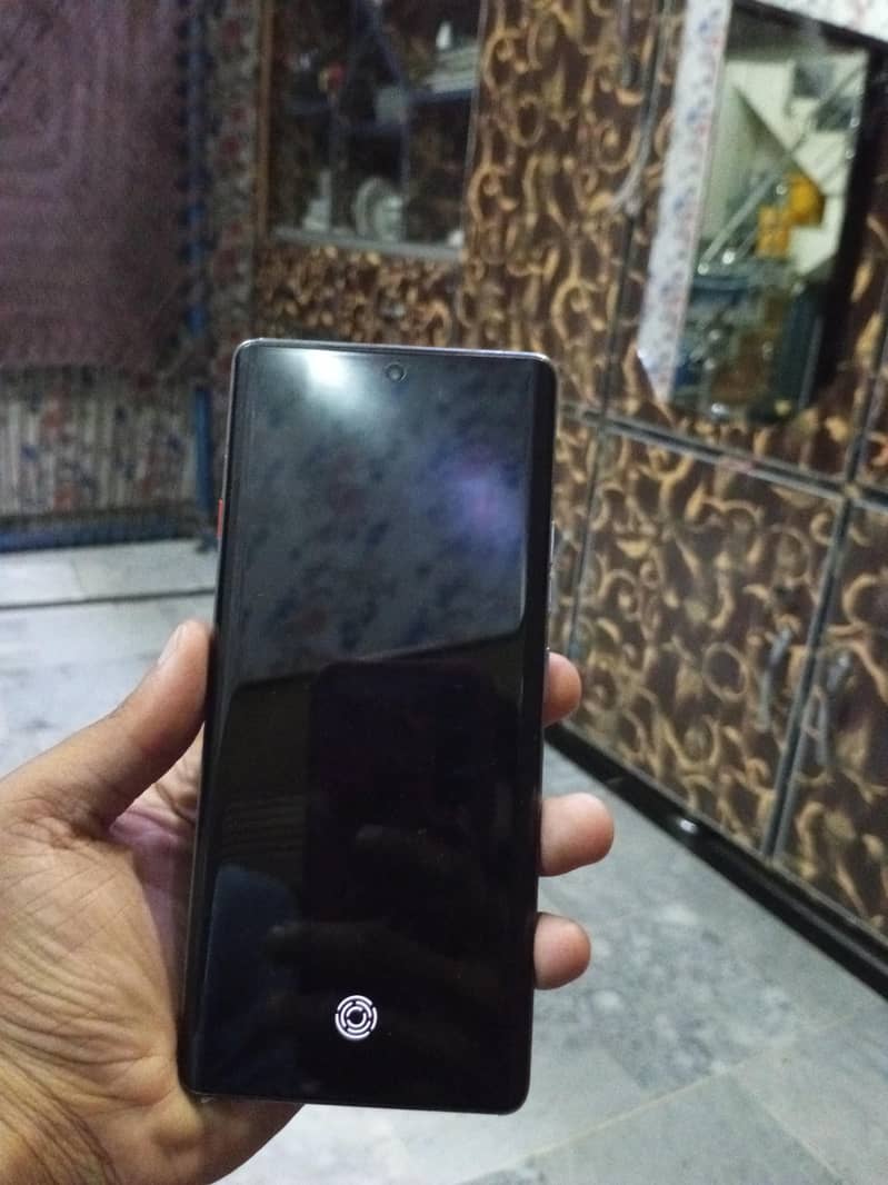 Tecno camon 40 pro 3