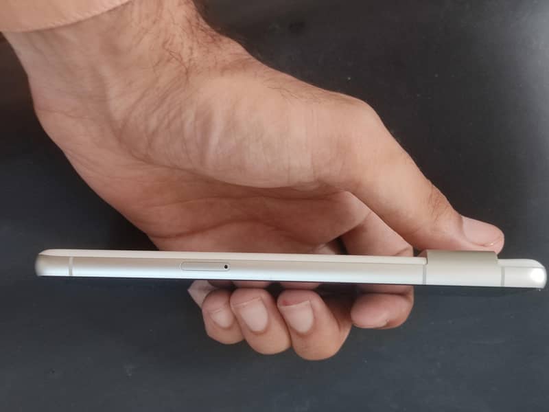 Google Pixel 7 3