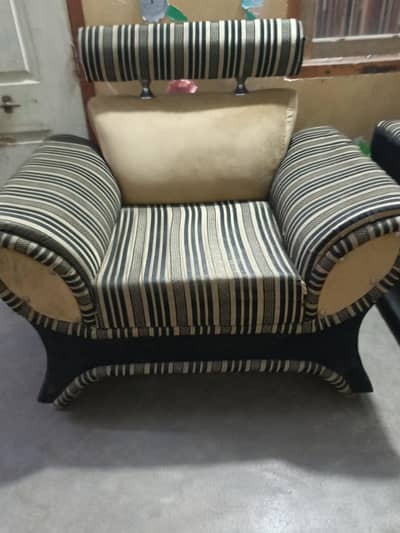 2+1+1 sofa set for sell