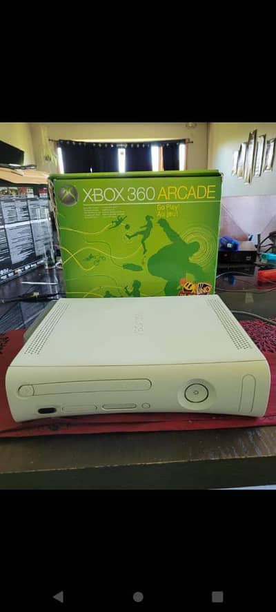 Xbox 360 (250gb) White color