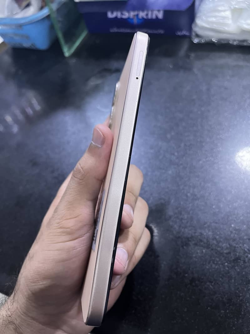 Infinix 4