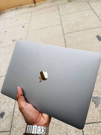 MACBOOK PRO M1 Brand new Condition 10/10