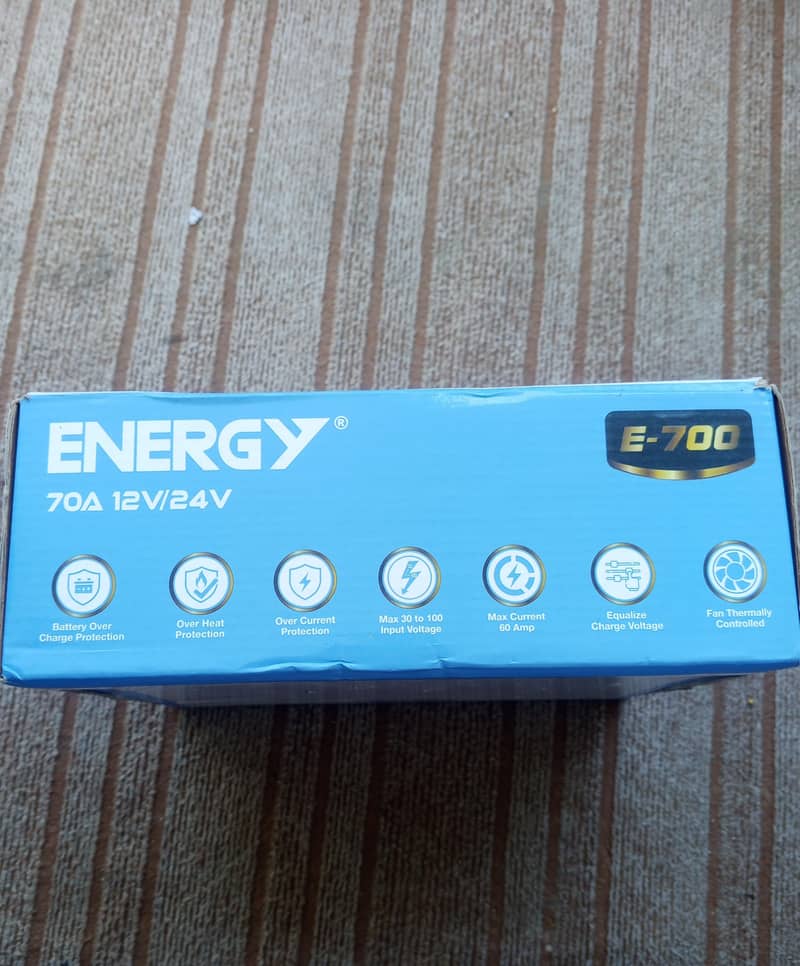 MPPT SOLAR CHARGE CONTROLLER 2