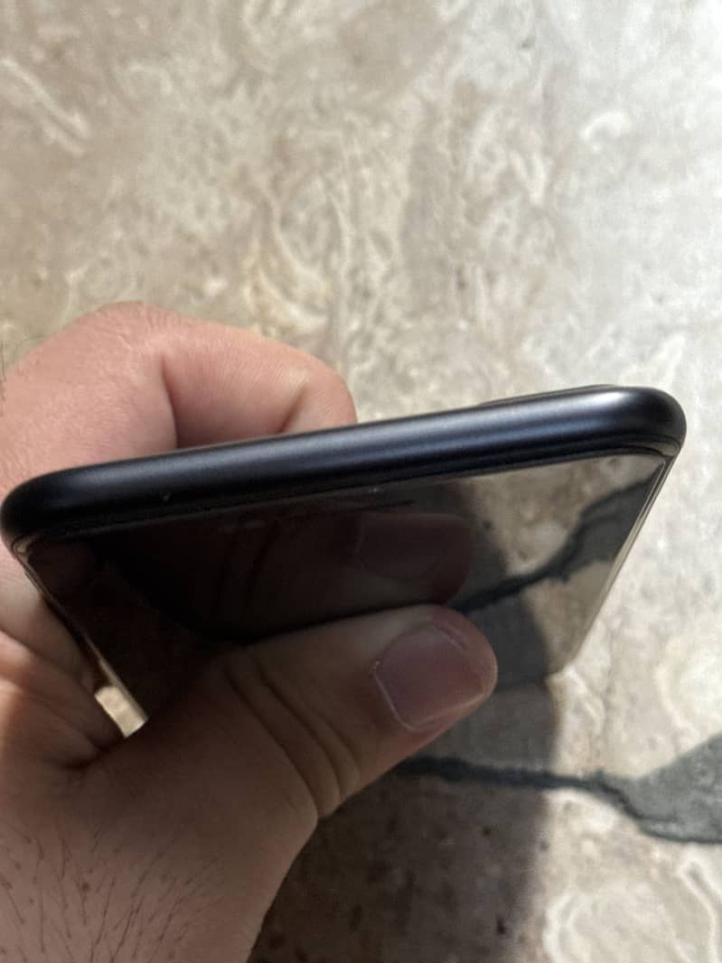 Apple iPhone 7 Plus 2