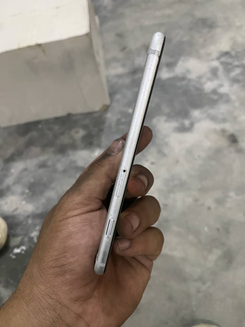 Apple iPhone 6 5