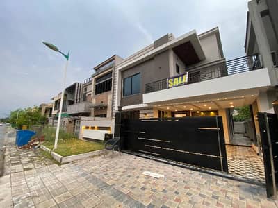 10 Marla House for rent