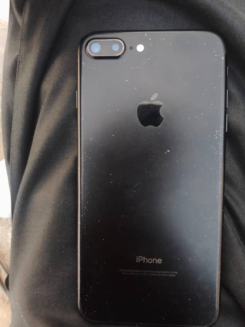 Apple iPhone 7 Plus 0