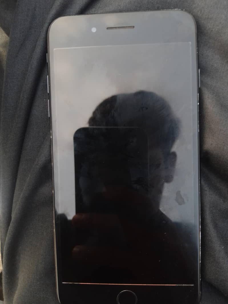 Apple iPhone 7 Plus 1