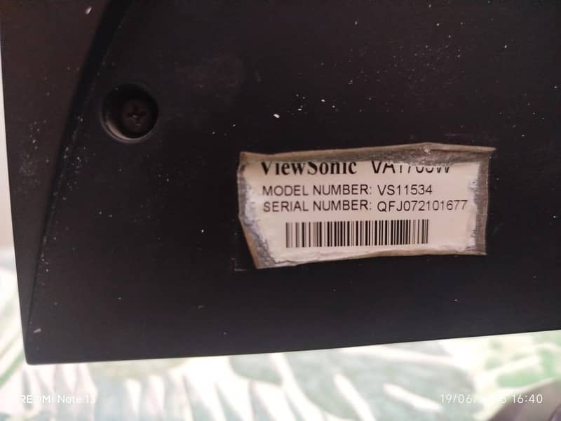 Monitor 12