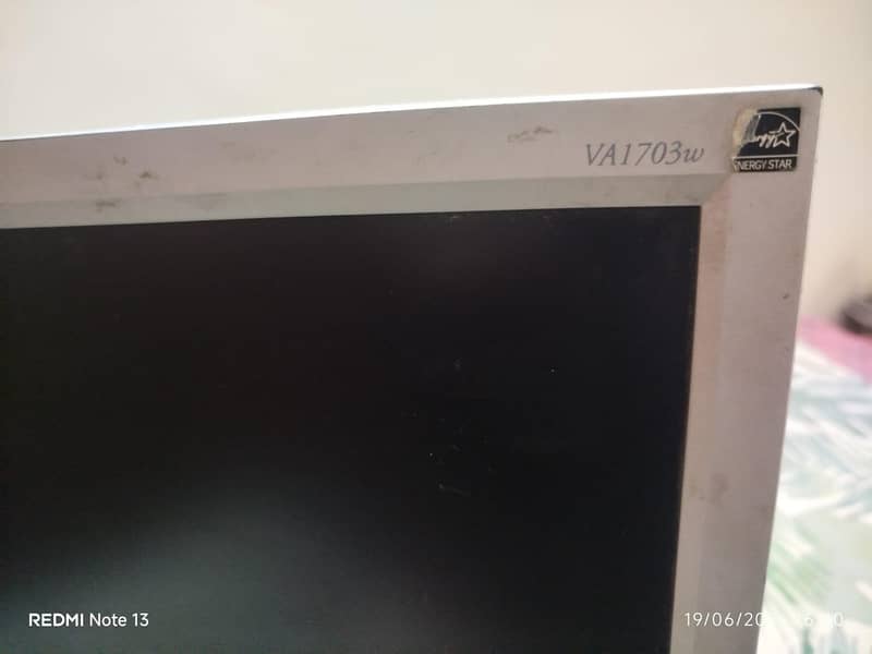 Monitor 14