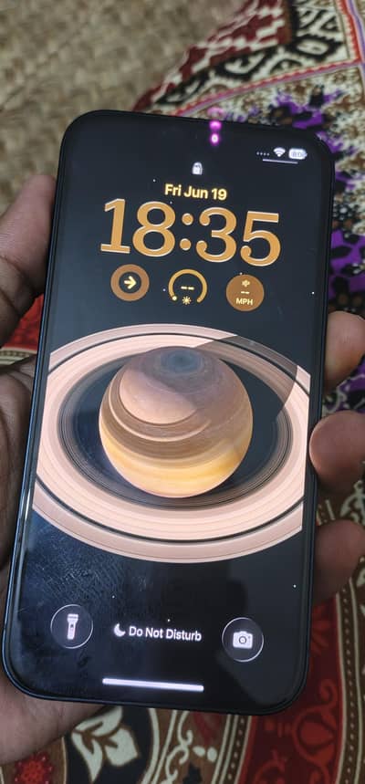 Apple iPhone 13