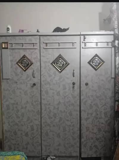 wooden wordrobes 3