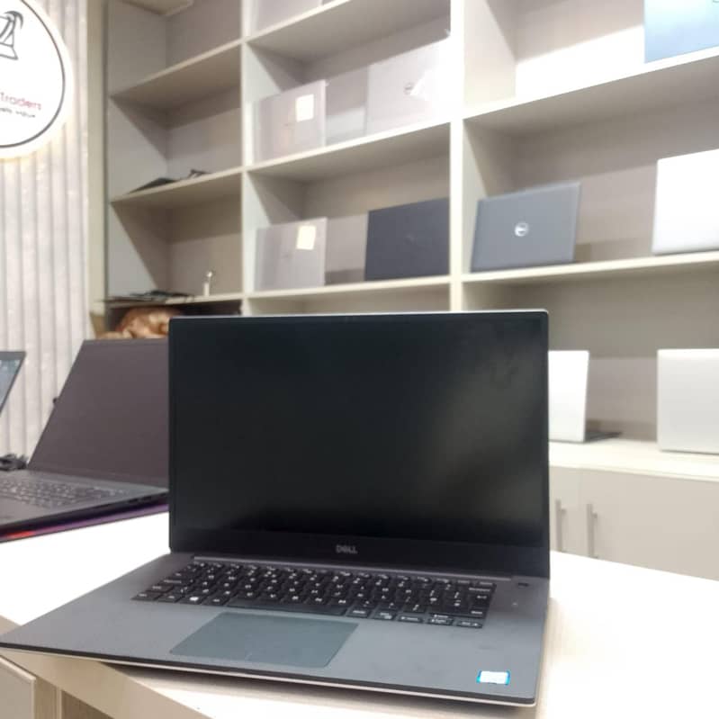 DELL PRECISION 5540 2