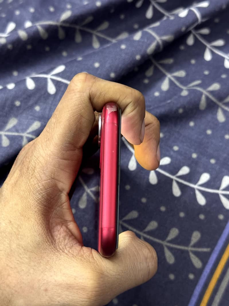 Apple iPhone 11 3