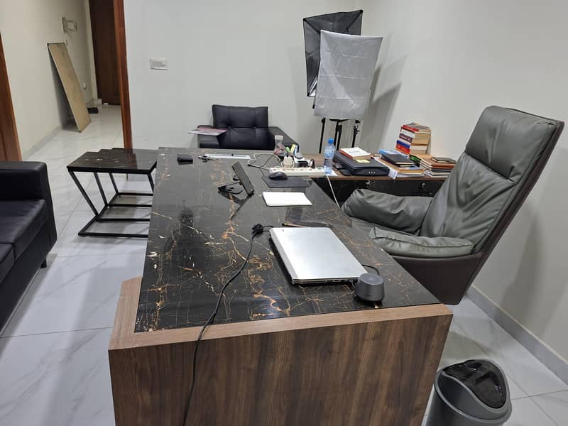Executive Office Table 1