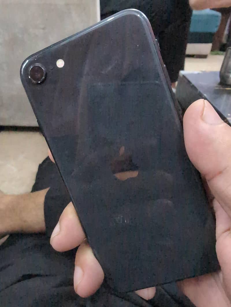 Apple iPhone SE 2
