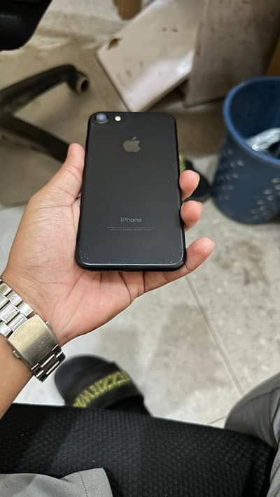 Apple iPhone 7