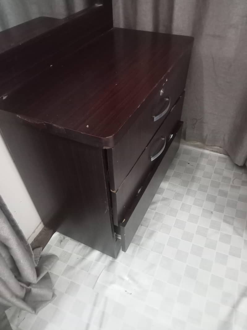 Dressing Table 1