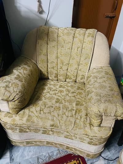 Comfortable 5-Seater Sofa Set