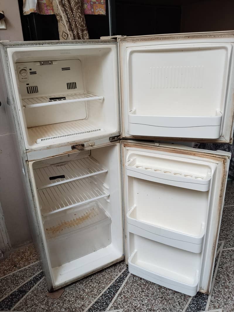 refrigerator 3