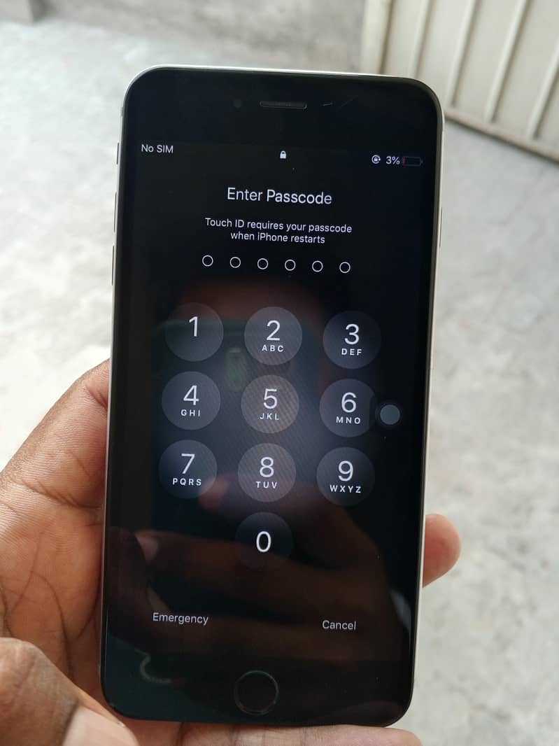 Apple iPhone 6 Plus 4