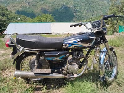 Honda CG 125, Model 2011