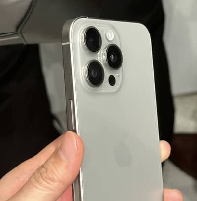 Apple iPhone 15 Pro