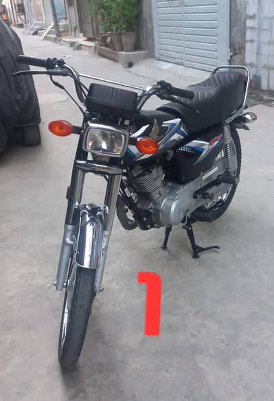 HONDA CG 125 MODEL 24/25 BRAND NEW CONDITION BIOMETRIC AVAILABLE
