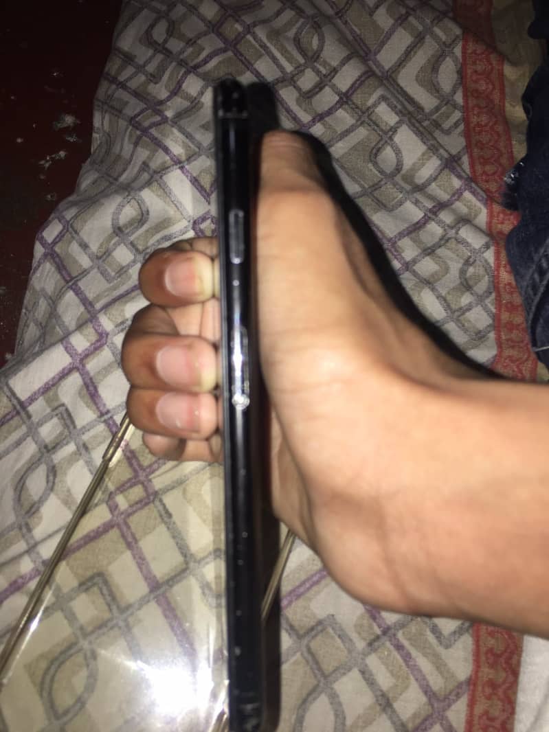 Apple iPhone 7 3