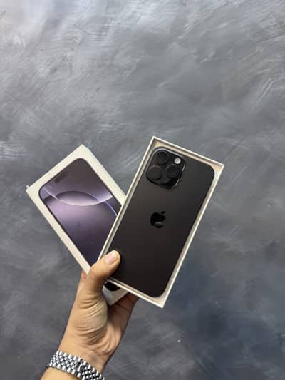 Apple iPhone 16 Pro Max