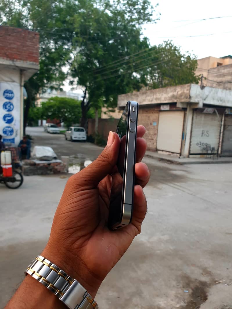 Apple iPhone 4 3