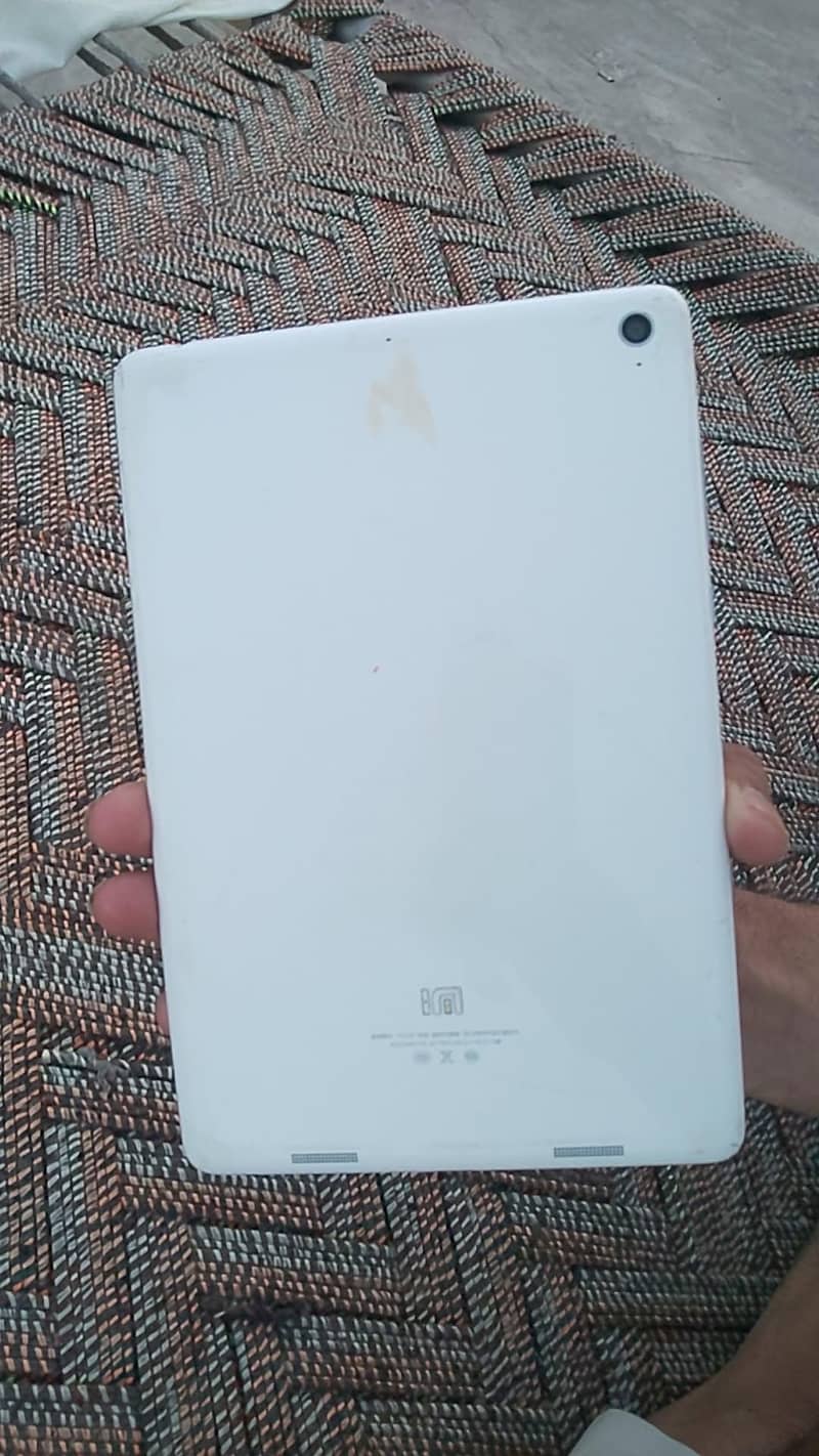 M. I  tablet 3