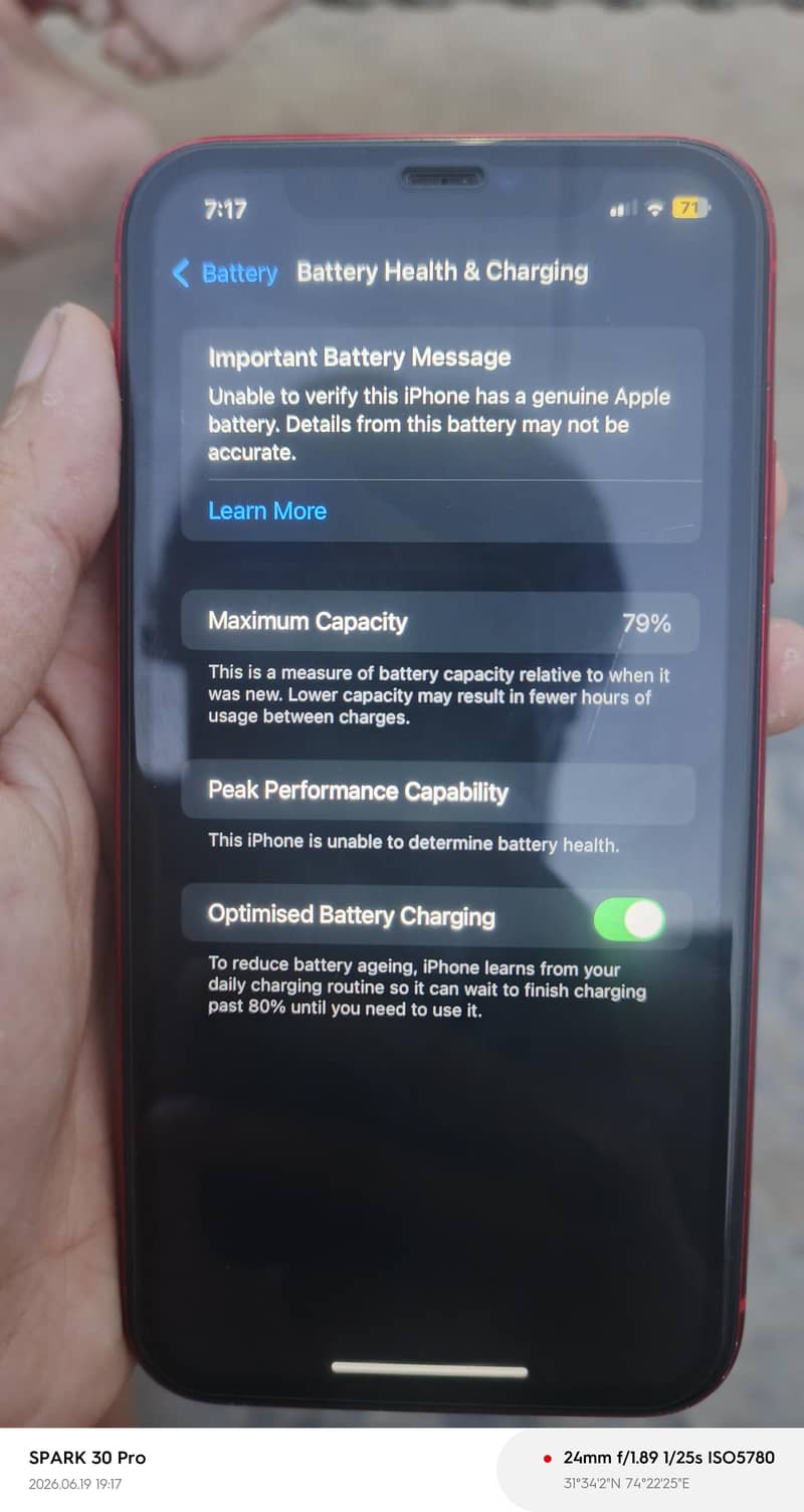 Apple iPhone 11 4