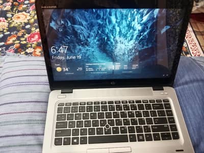 HP Elitebook 8 / 256 SSD touch screen and Core i7 7th generation