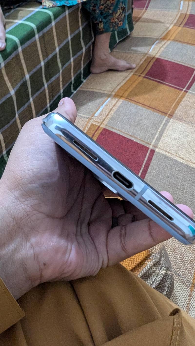 Google Pixel 8 Pro 5