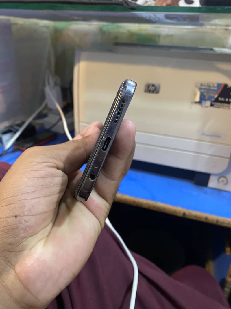 Tecno SPARK 30 Pro 0