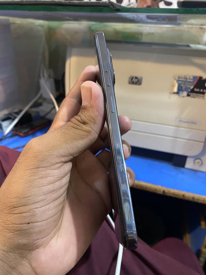 Tecno SPARK 30 Pro 3