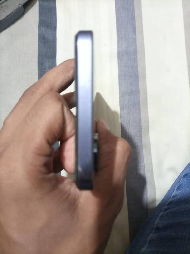 Realme Note 60 6