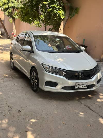Honda Grace Hybrid 2018