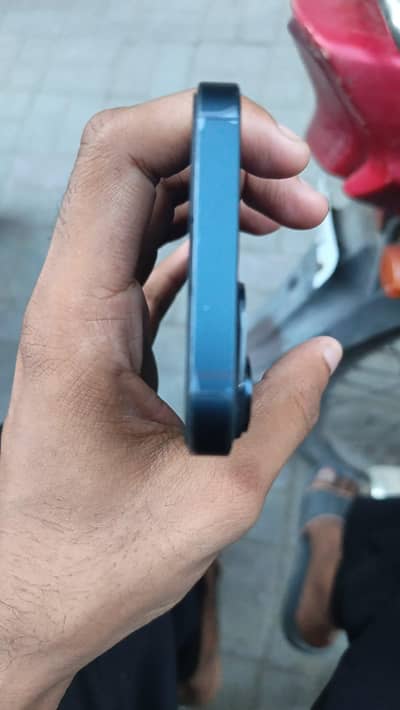Apple iPhone 14