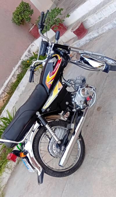 I am sale cd 70 United bike