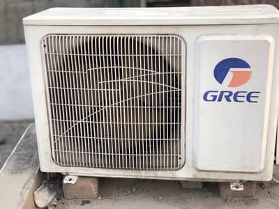 Gree AC fully new condition
