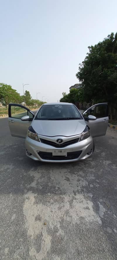 Toyota Vitz 2011
