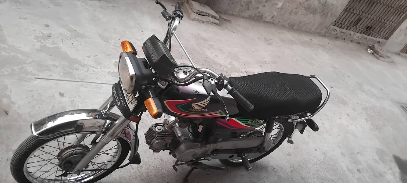 Engine pack cd 70 2017 model 1