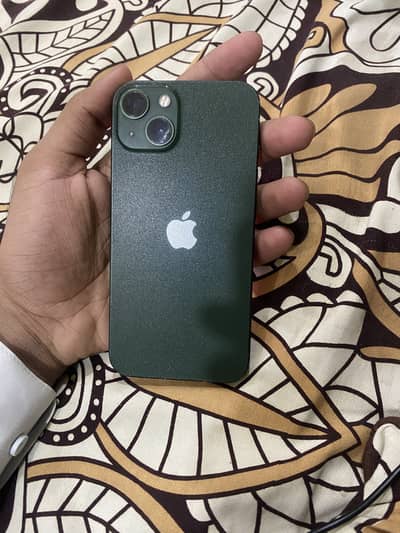 Apple iPhone 13
