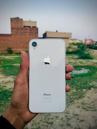 Apple iPhone XR