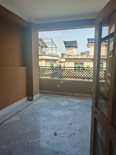 Upper portion for rent in g-11 Islamabad